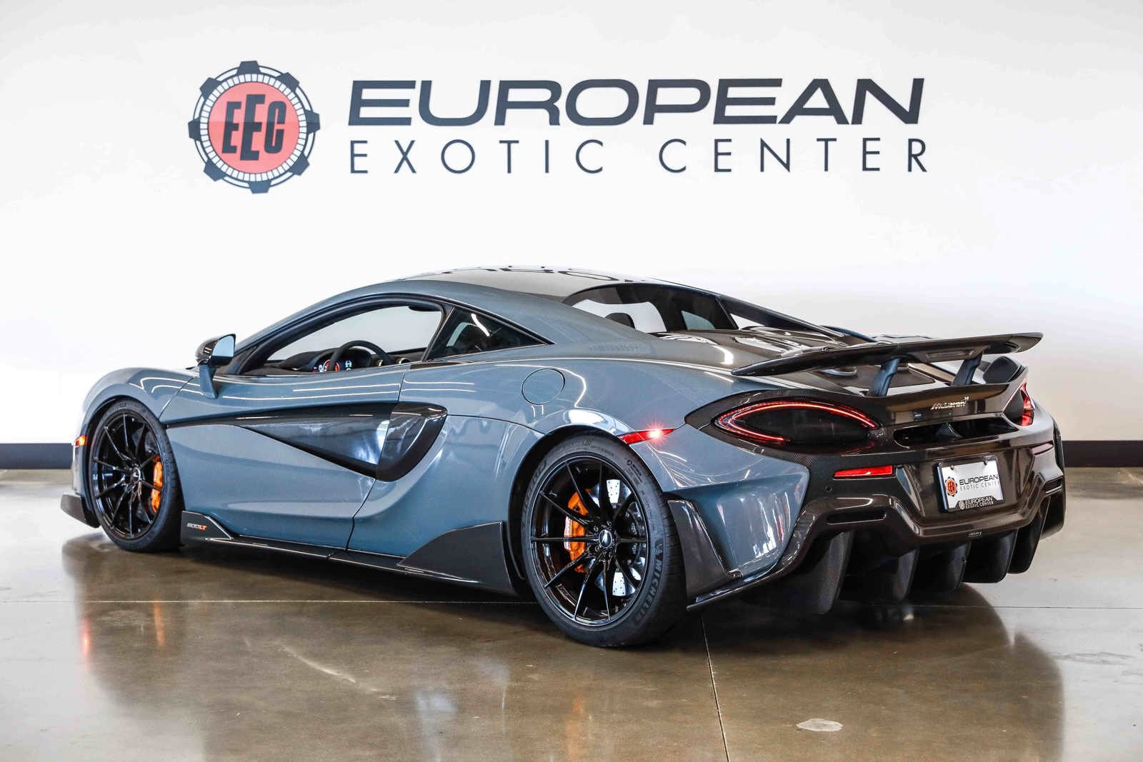Used 2019 McLaren 600LT RWD image 10