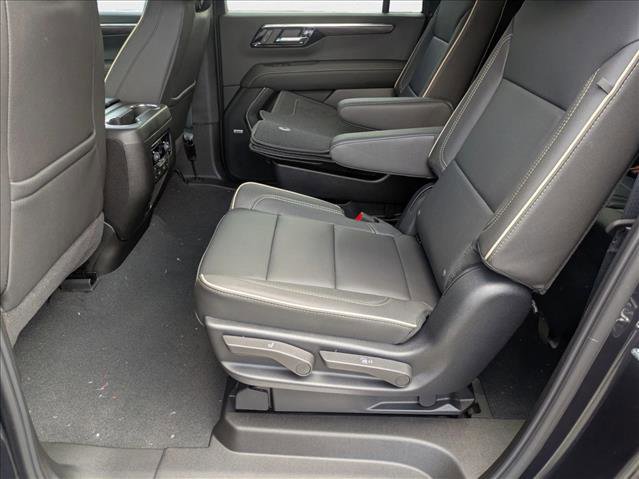 New 2025 Chevrolet Suburban Premier image 17