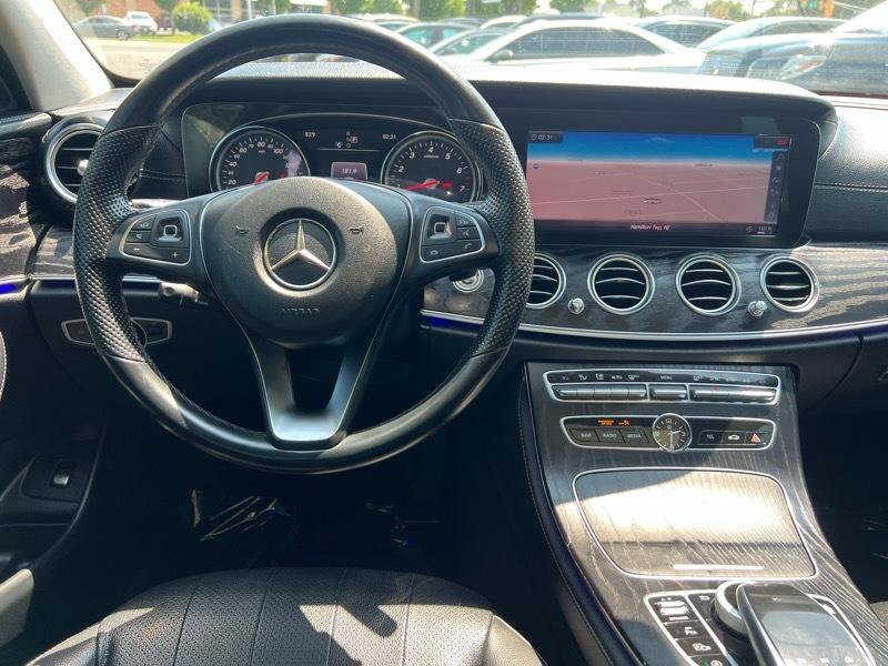 Used 2018 Mercedes-Benz E 300 4MATIC w/ Premium 2 Package (Q02) image 13