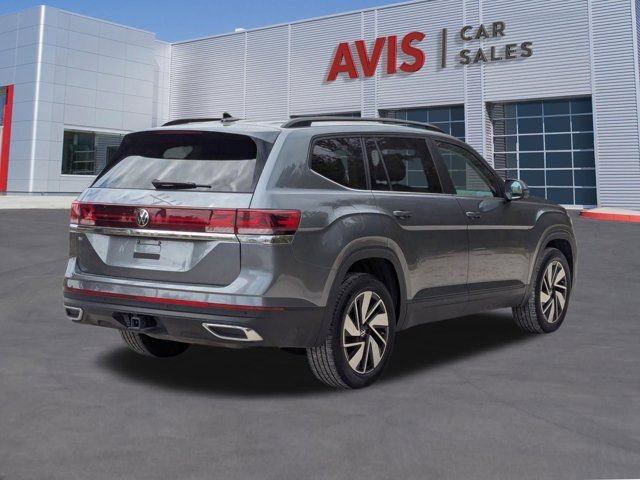 Used 2025 Volkswagen Atlas SE image 6