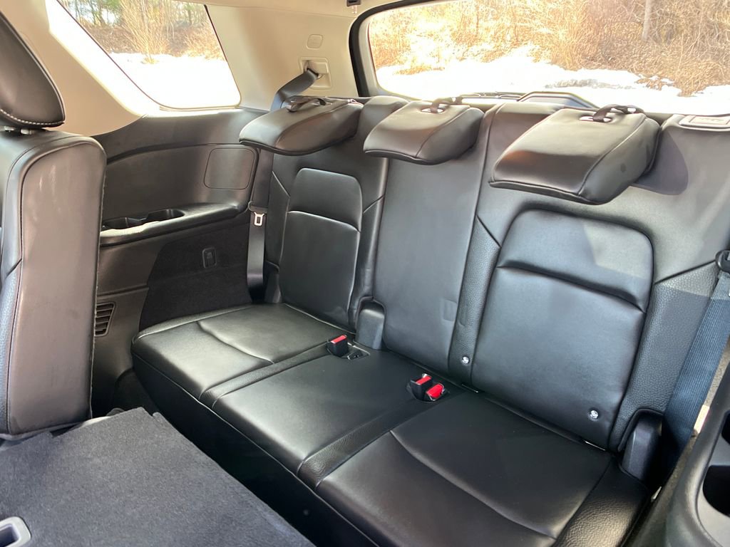 Used 2024 Nissan Pathfinder SL AWD/4WD image 22