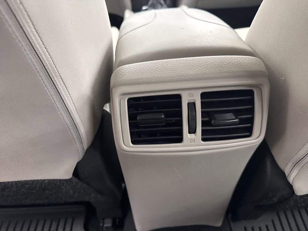 Used 2020 Nissan Rogue Sport SV w/ All-Weather Package AWD/4WD image 19