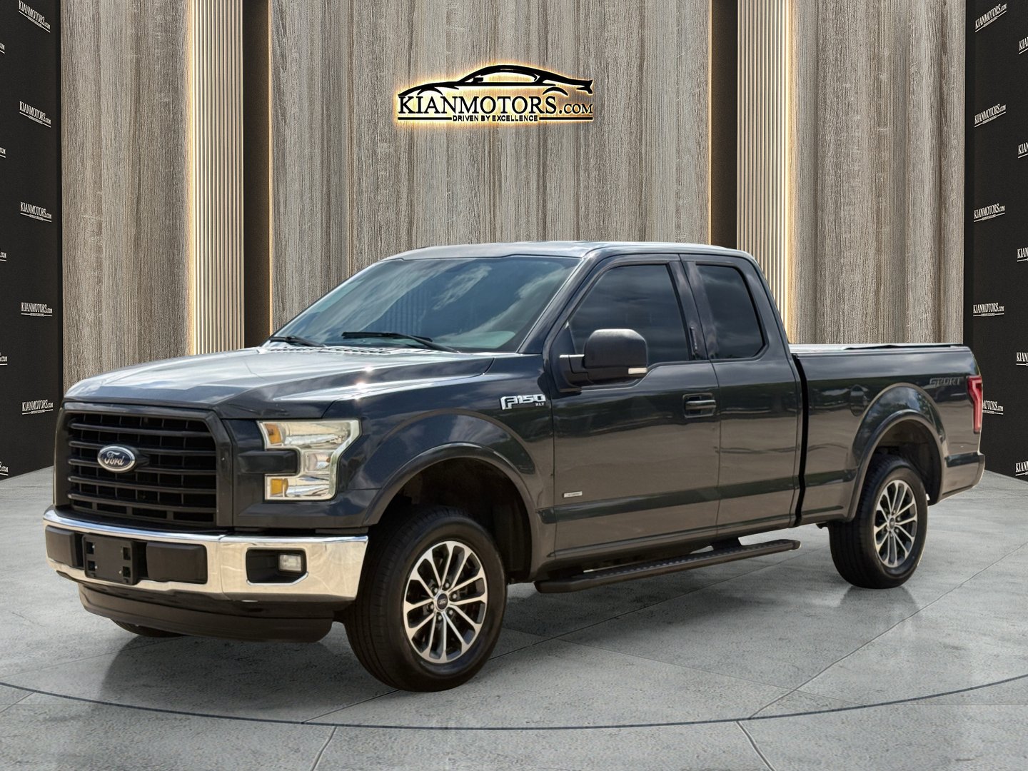 Used 2016 Ford F150 XLT w/ Equipment Group 301A Mid RWD image 3