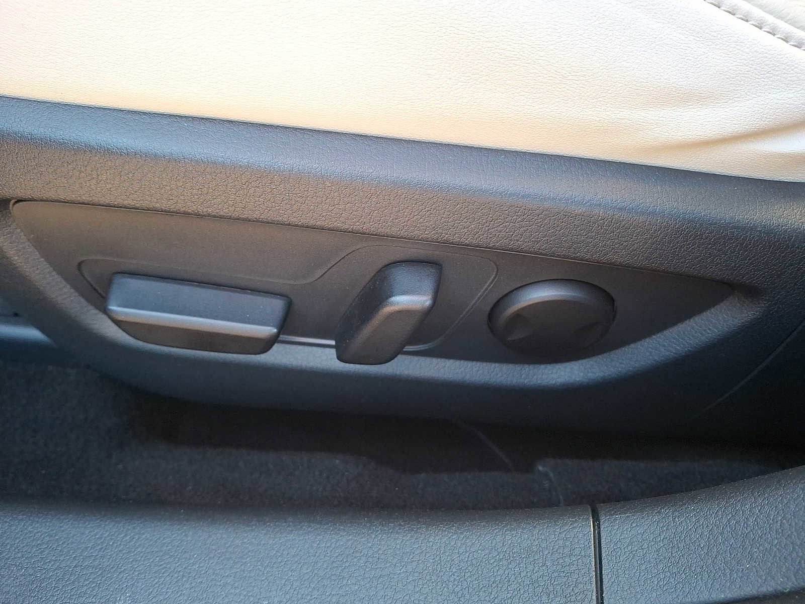 Used 2021 MAZDA CX-30 AWD 2.5 S w/ Premium Package image 12