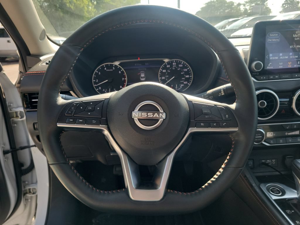 Used 2024 Nissan Sentra SR w/ SR Premium Package FWD image 23