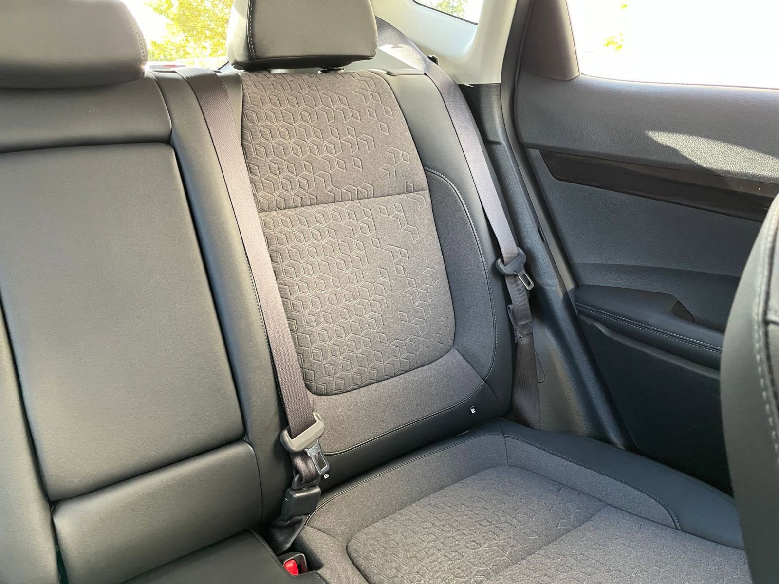 Used 2025 Kia Seltos S FWD image 33