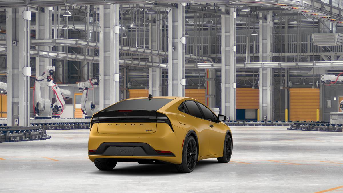 New 2026 Toyota Prius Plug-In Hybrid image 9