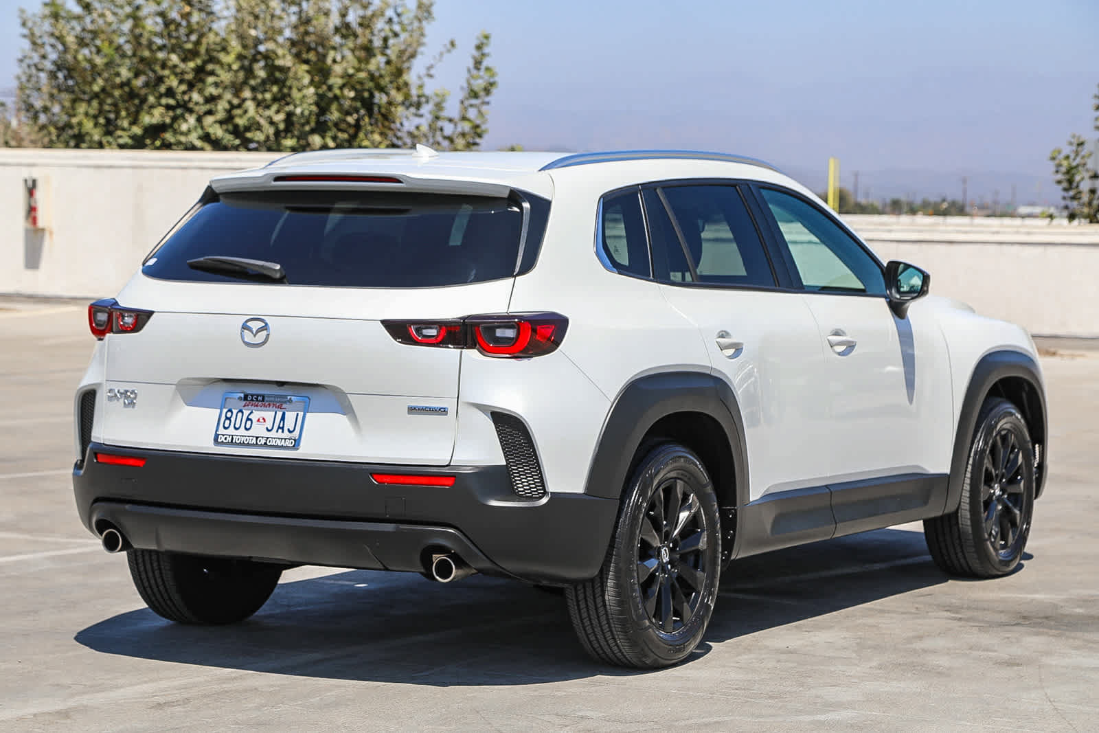 Used 2025 MAZDA CX-50 AWD 2.5 S w/ Premium Package image 5