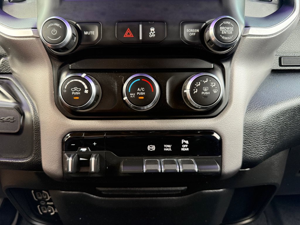 Used 2019 RAM 2500 Big Horn AWD/4WD image 30