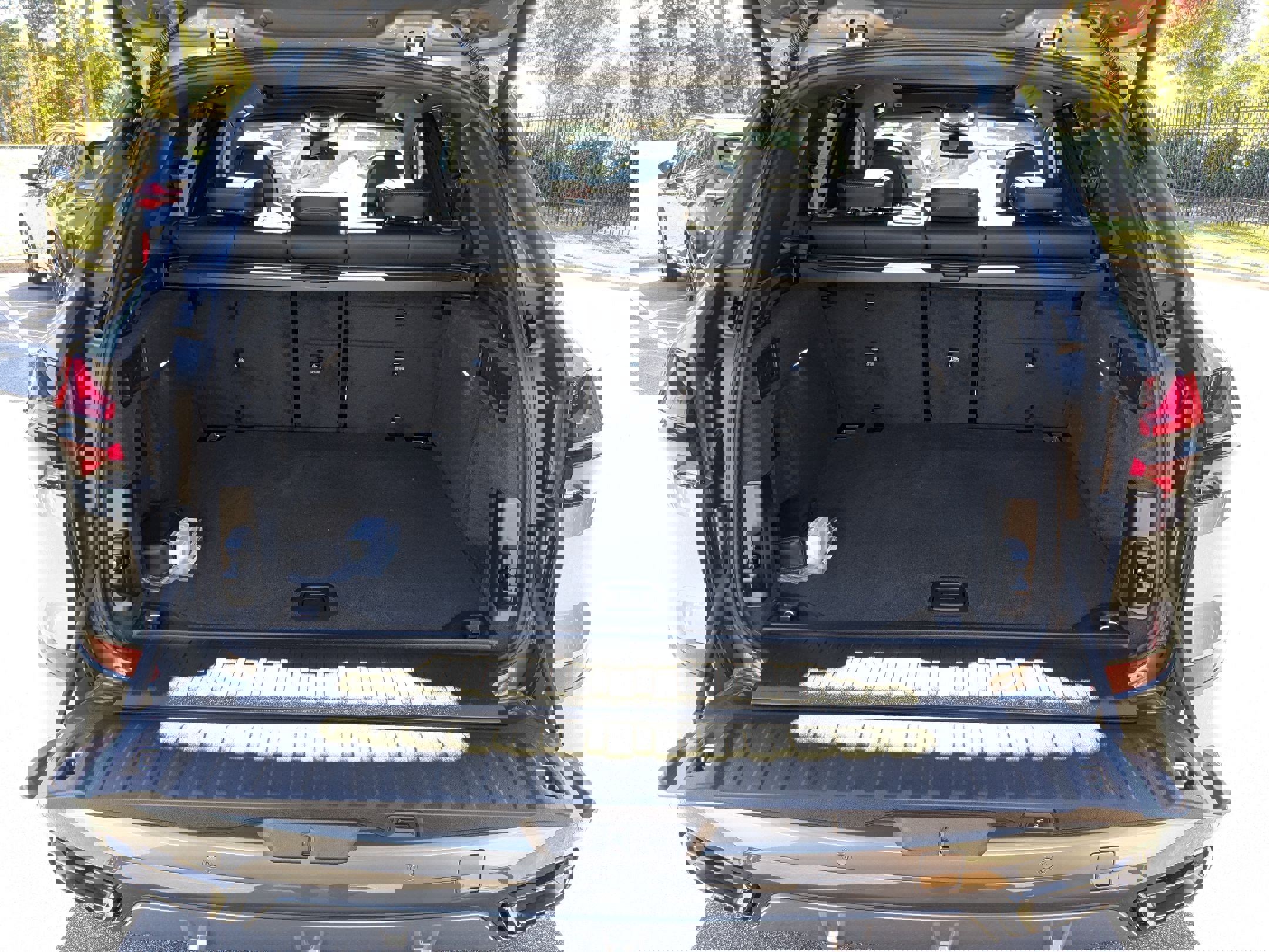 New 2026 BMW X5 xDrive40i w/ M Sport Package image 33