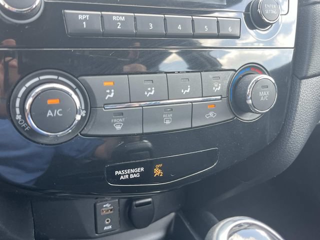 Used 2017 Nissan Rogue S FWD image 29