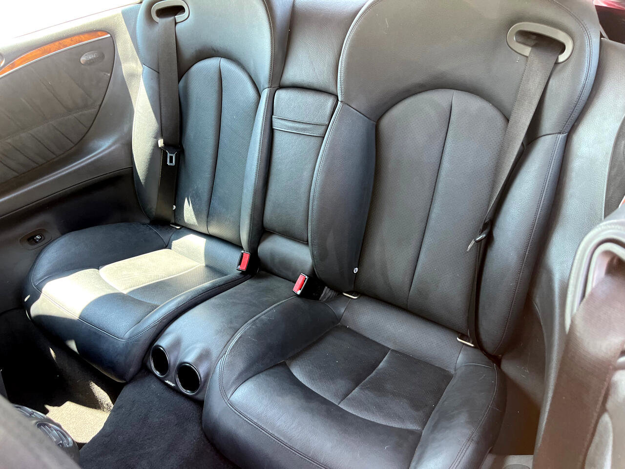 Used 2004 Mercedes-Benz CLK 320 Cabriolet image 15