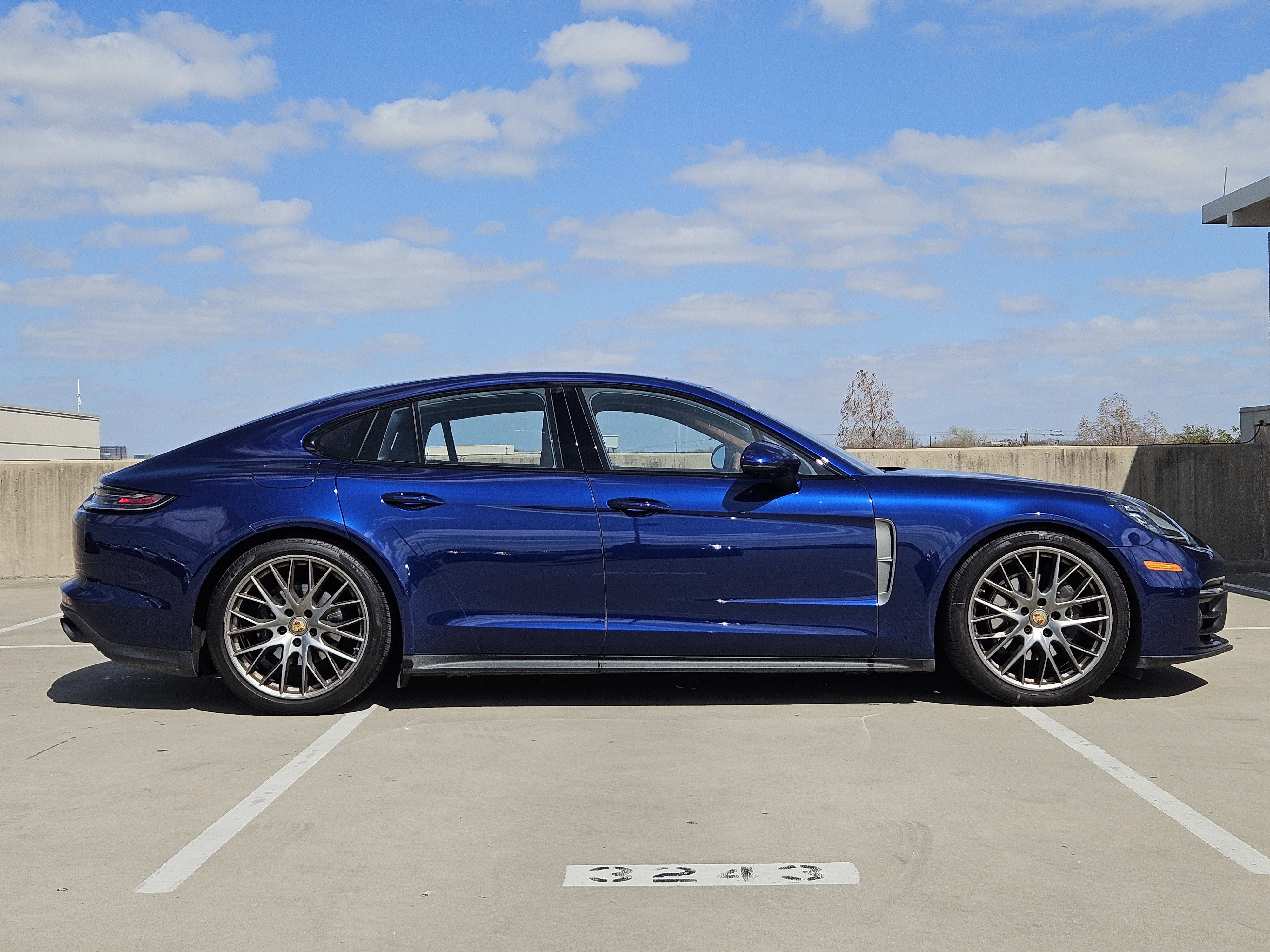 Certified 2023 Porsche Panamera 4 Platinum Edition image 9