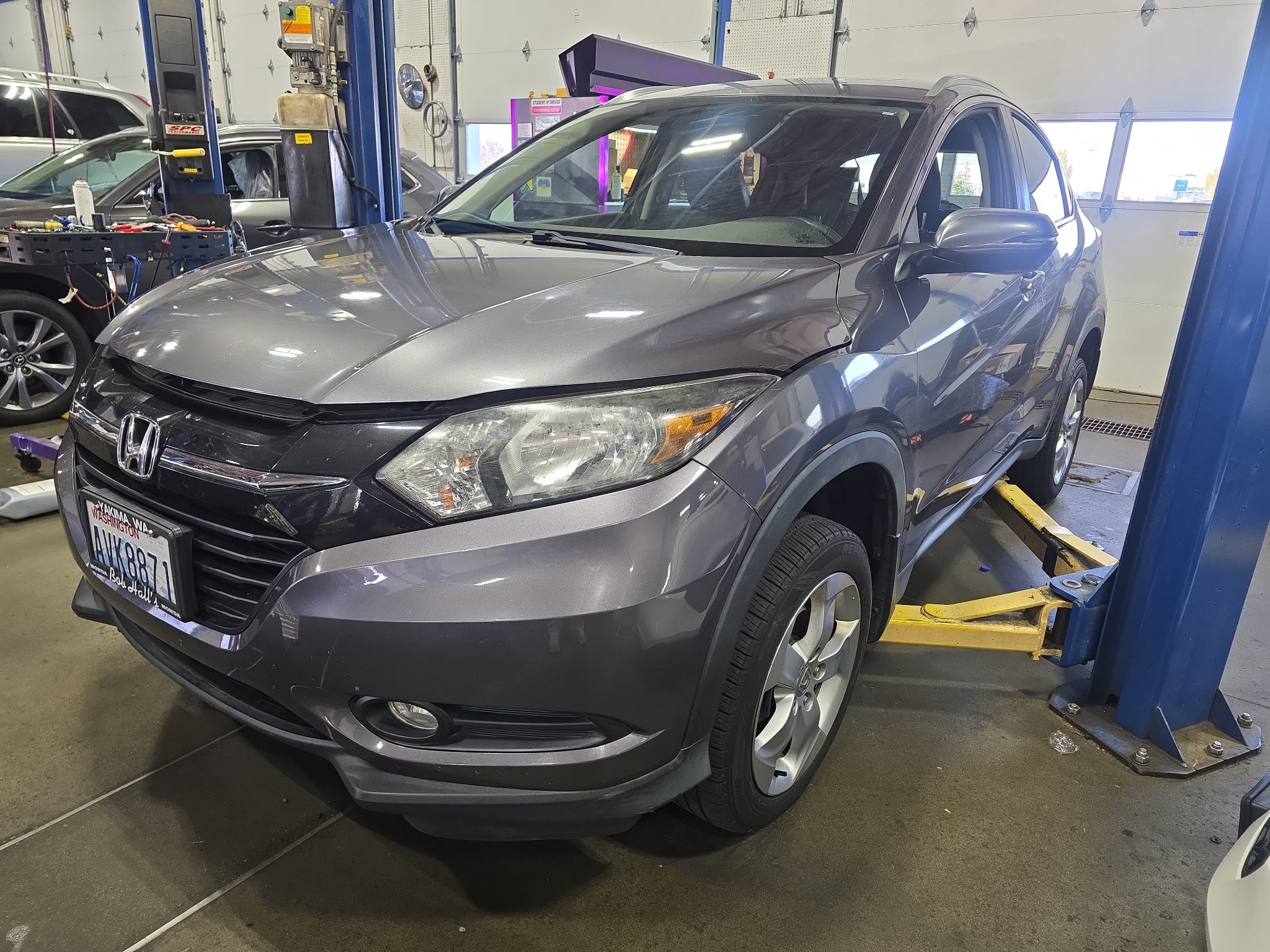 Used 2016 Honda HR-V EX-L image 1