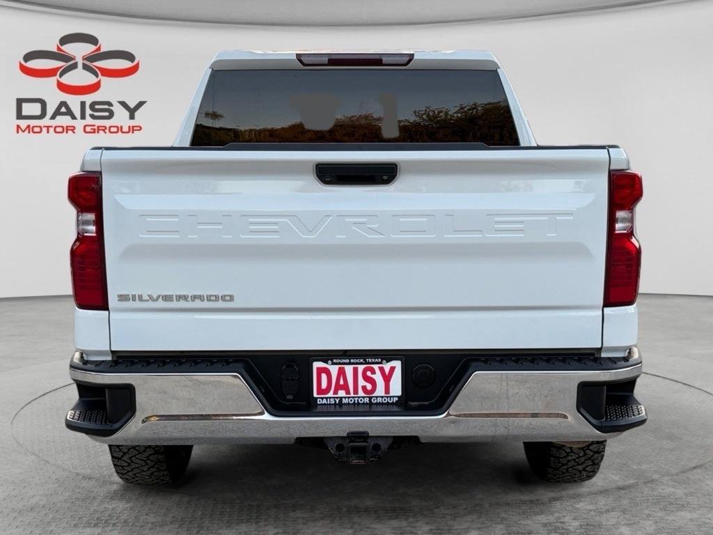 Used 2023 Chevrolet Silverado 1500 W/T w/ WT Value Package AWD/4WD image 6