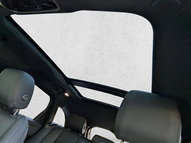 Certified 2026 Land Rover Range Rover Velar S image 15