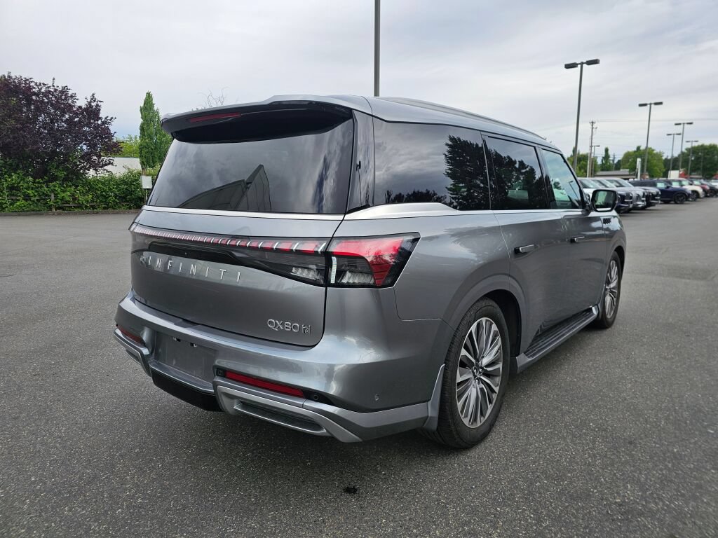 Used 2025 INFINITI QX80 Sensory AWD/4WD image 7