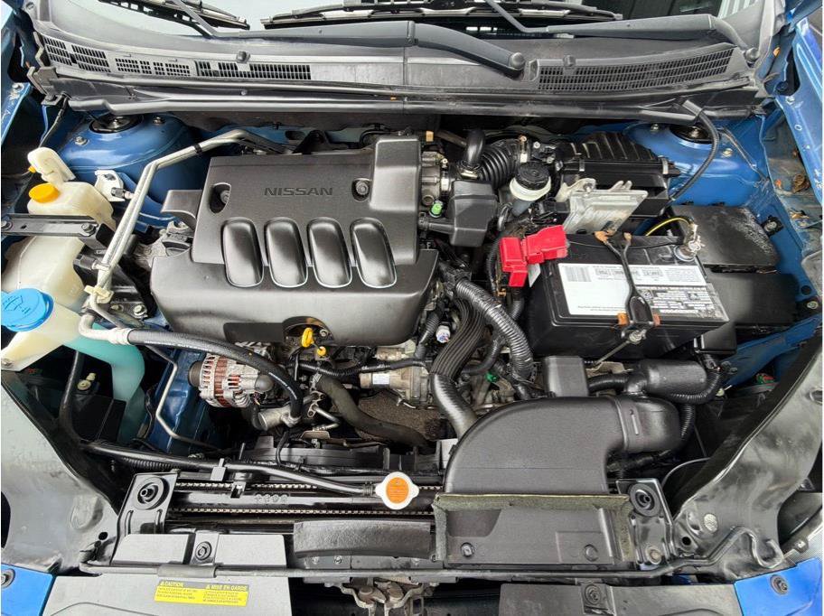 Used 2011 Nissan Sentra 2.0 SR w/ Moonroof Pkg FWD image 22