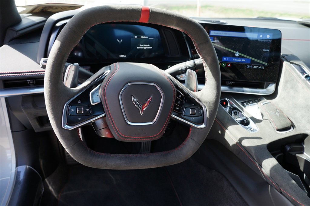 Used 2023 Chevrolet Corvette Stingray Premium Conv w/ Z51 Performance Package image 19