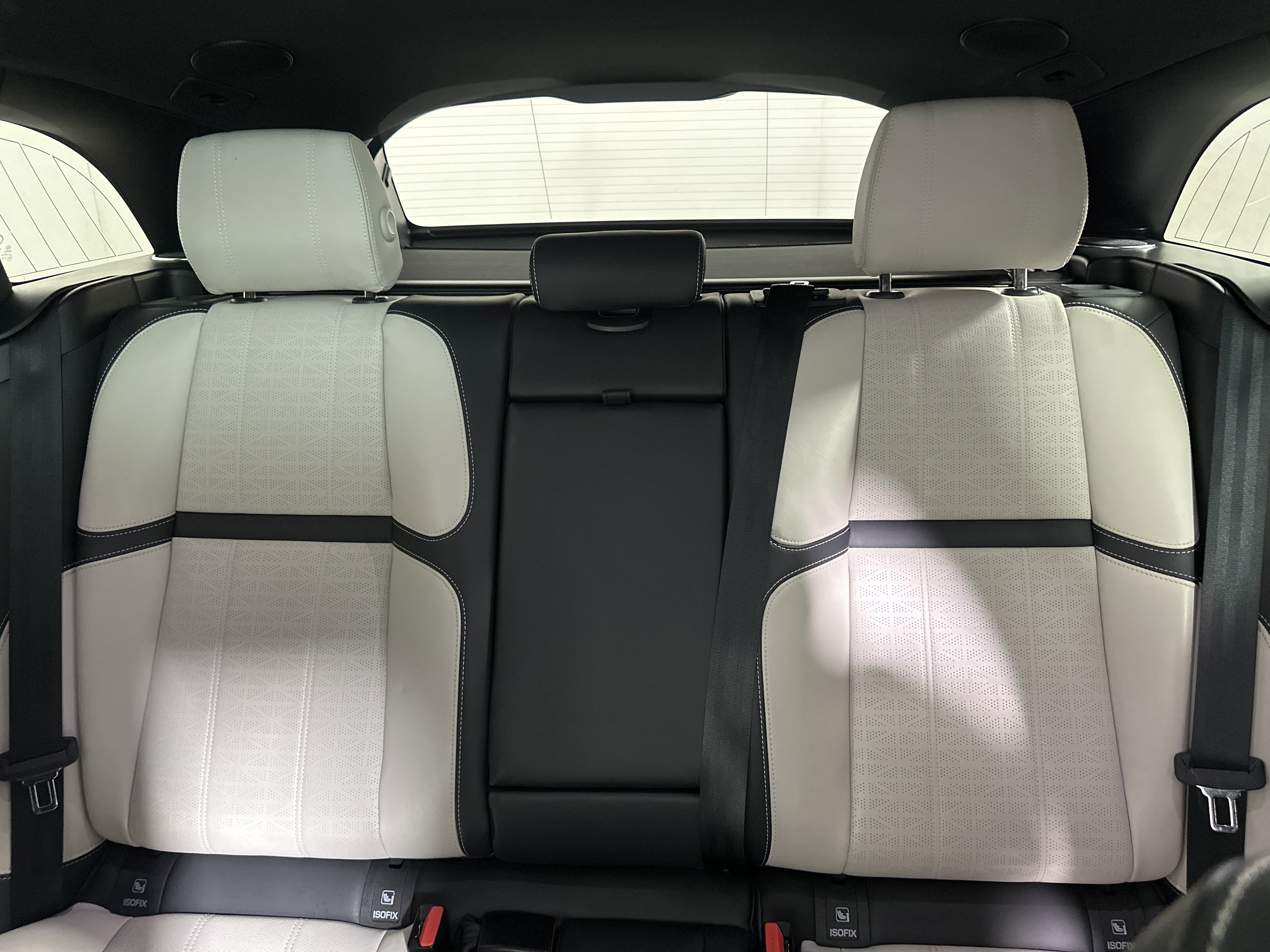 Used 2020 Land Rover Range Rover Velar R-Dynamic HSE image 23