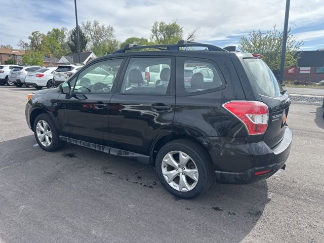 Used 2016 Subaru Forester 2.5i w/ Alloy Wheel Package AWD/4WD image 4