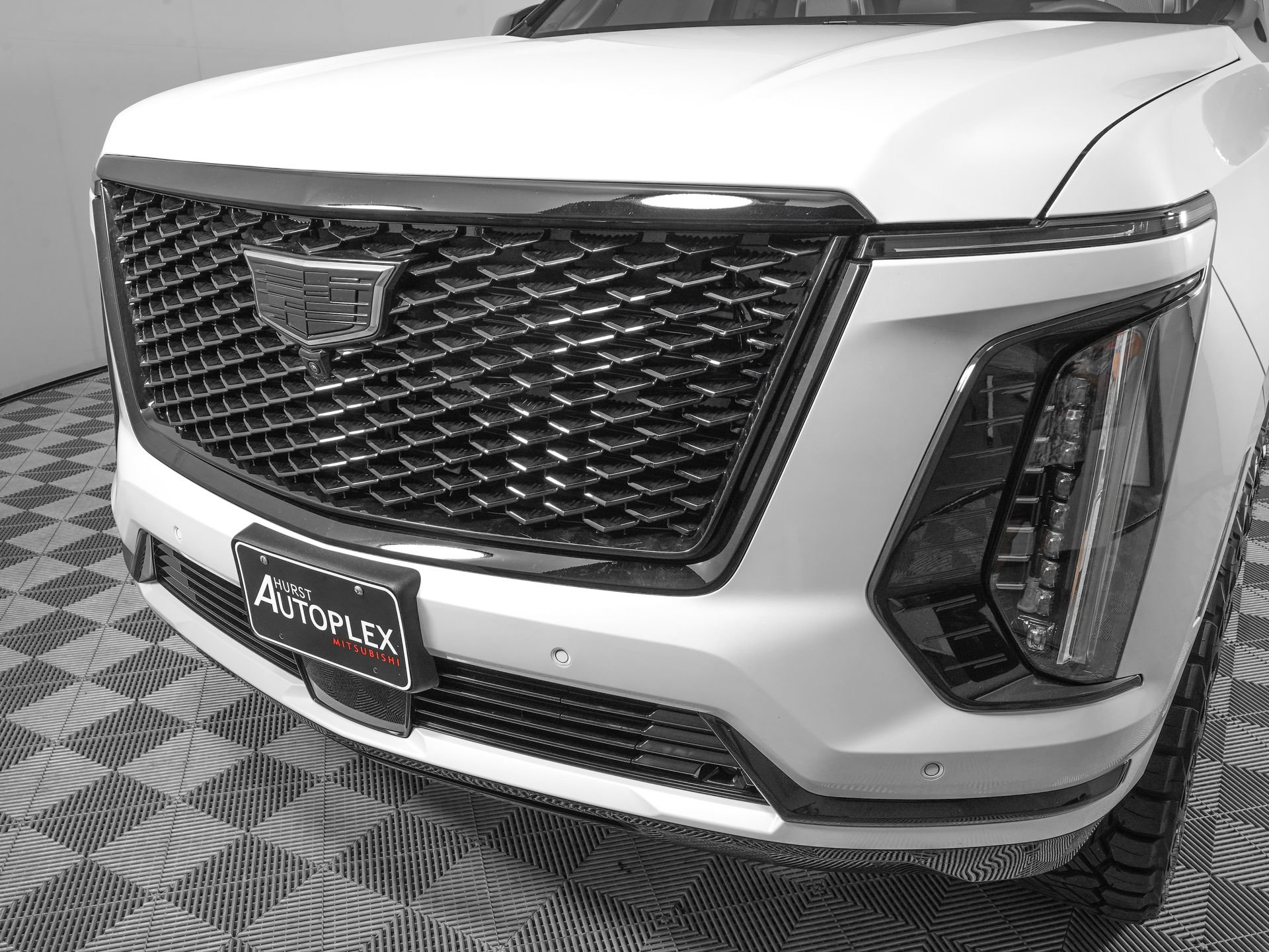 Used 2025 Cadillac Escalade ESV Sport Platinum AWD/4WD image 33
