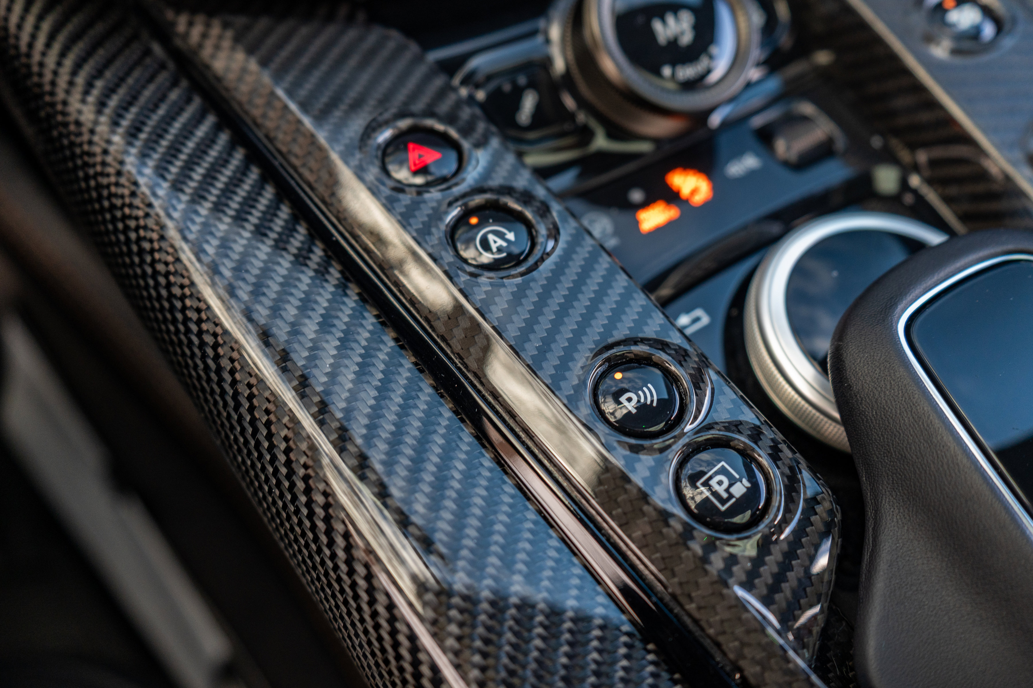 Used 2023 Aston Martin DBX 707 image 32