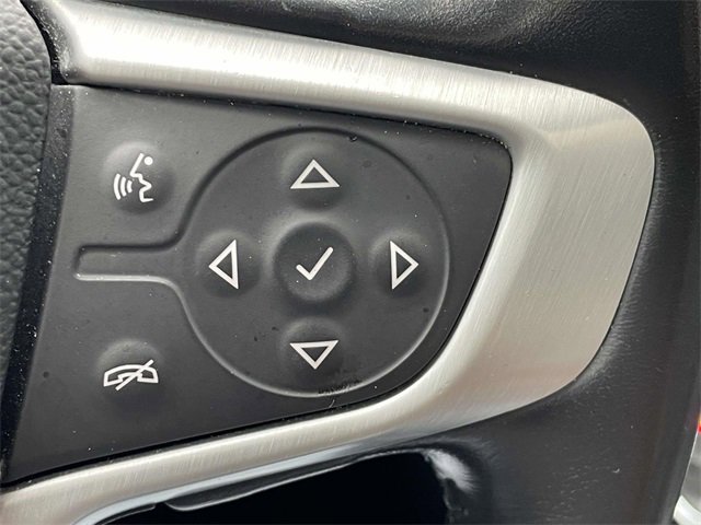 Used 2021 GMC Terrain SLT w/ Elevation Edition image 33