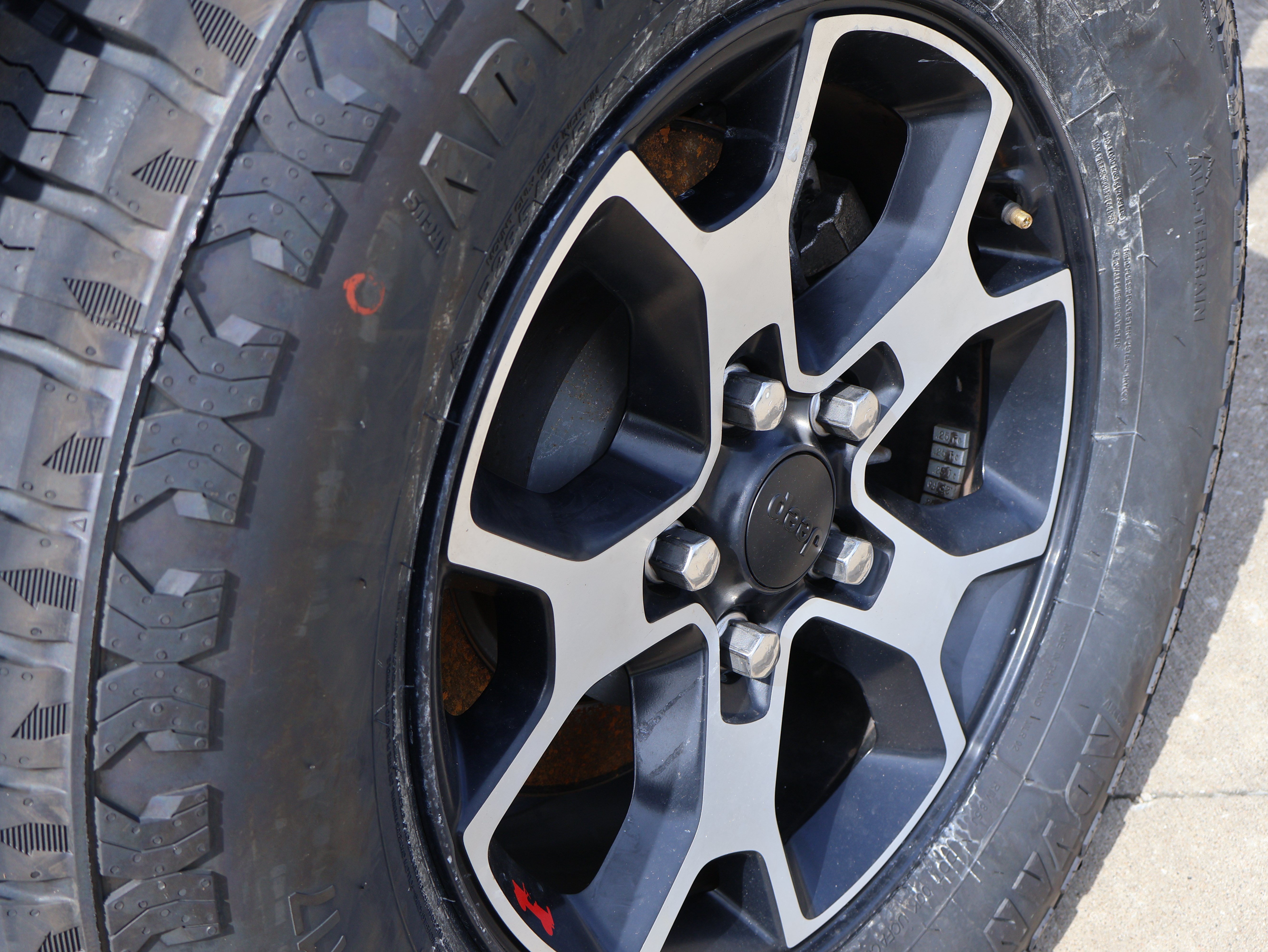 Used 2021 Jeep Wrangler Unlimited Rubicon AWD/4WD image 46