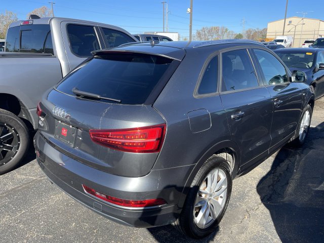 Used 2018 Audi Q3 2.0T Premium w/ Convenience Package FWD image 9