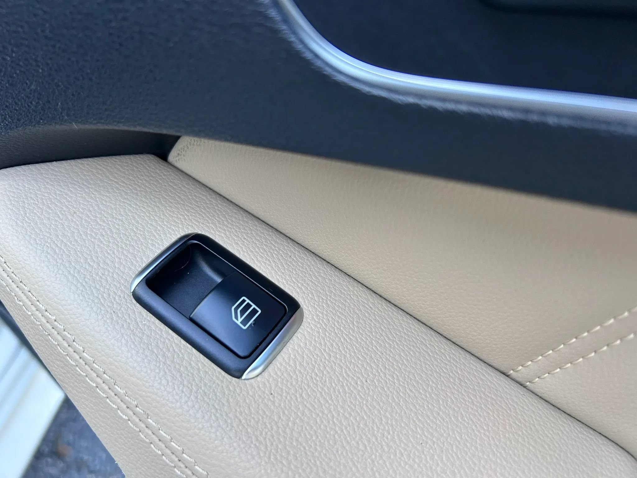 Used 2012 Mercedes-Benz E 350 Sedan image 67