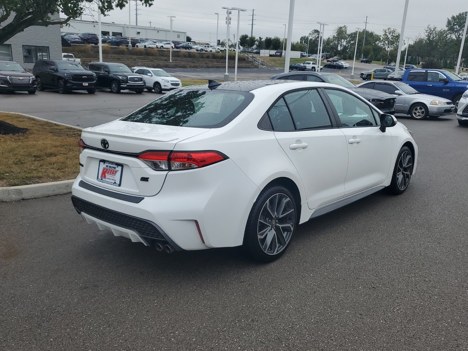 Certified 2021 Toyota Corolla SE FWD image 4