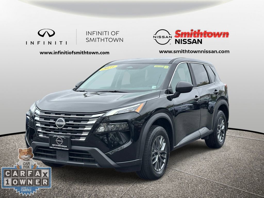 Used 2025 Nissan Rogue S image 3