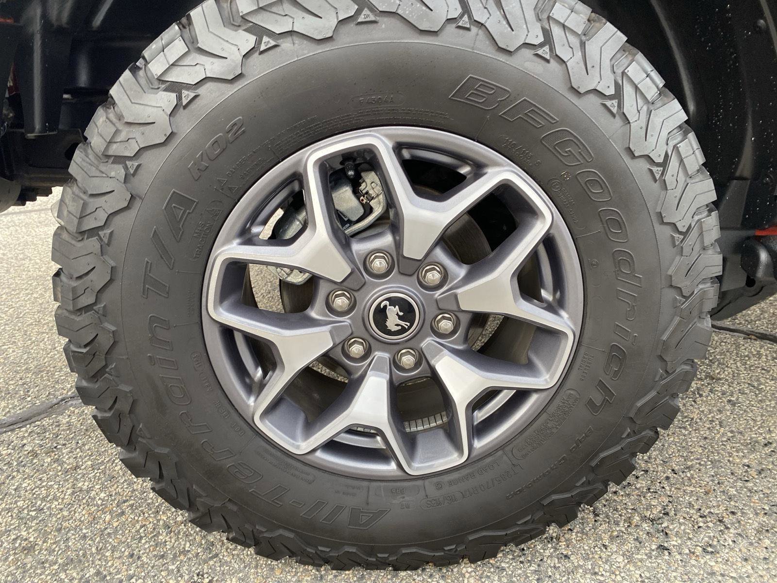 Used 2023 Ford Bronco Badlands image 10