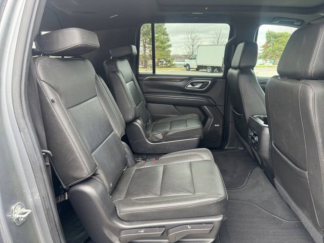 Certified 2022 Chevrolet Suburban LT w/ LT Signature Plus Package image 18