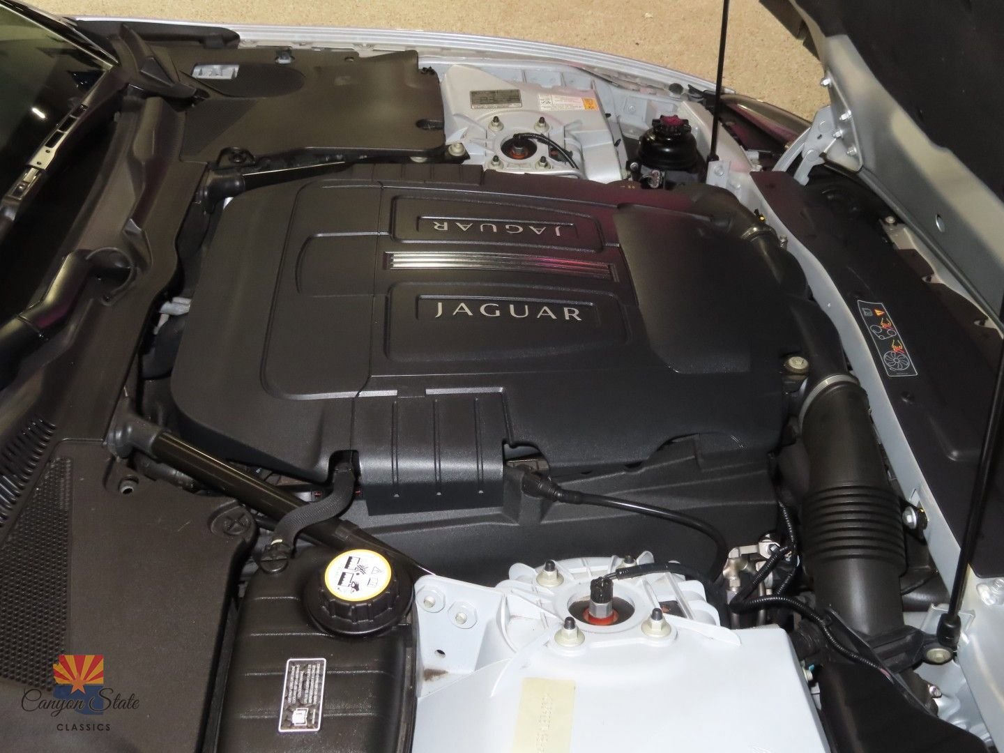 Used 2010 Jaguar XK Coupe image 5