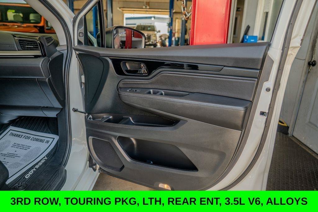 Used 2024 Honda Odyssey Touring image 23
