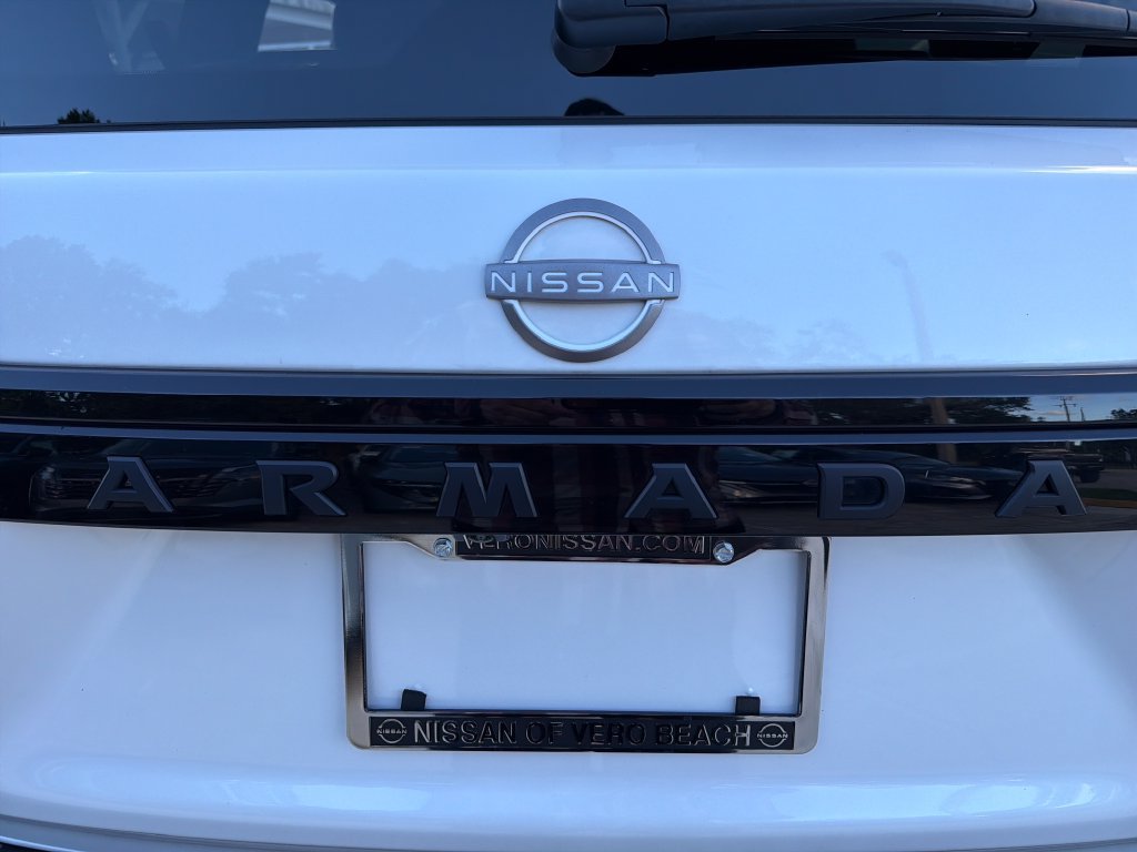 Used 2024 Nissan Armada SL w/ Midnight Edition Package RWD image 10