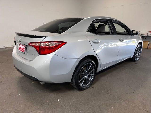 Used 2017 Toyota Corolla LE w/ Carpet Mat Package (TMS) FWD image 3