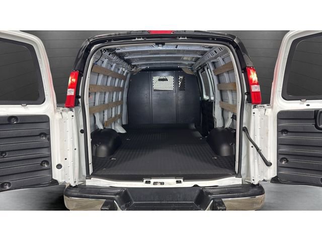 Used 2024 Chevrolet Express 2500 w/ Driver Convenience Package image 19