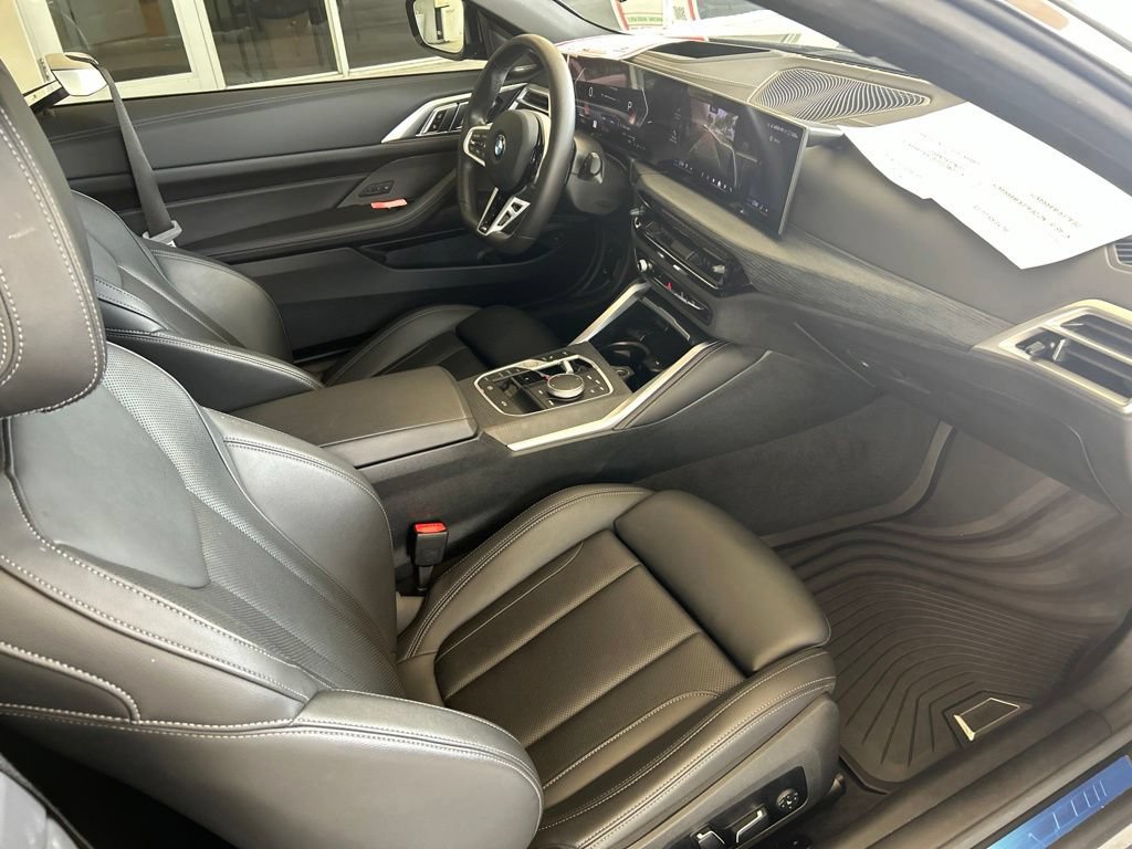 Used 2026 BMW 430i Convertible w/ M Sport Package RWD image 33