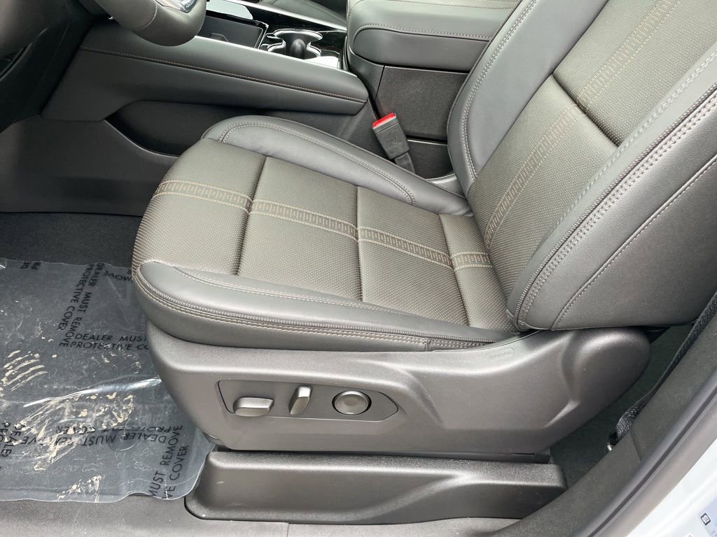 New 2026 Chevrolet Suburban High Country image 9