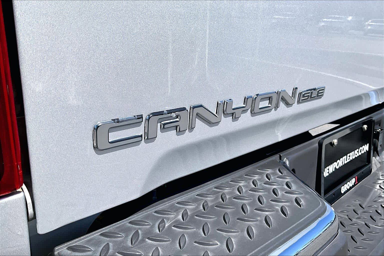 Used 2012 GMC Canyon SLE AWD/4WD image 9