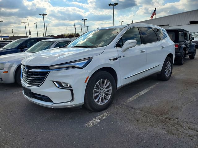 Certified 2024 Buick Enclave Essence image 2