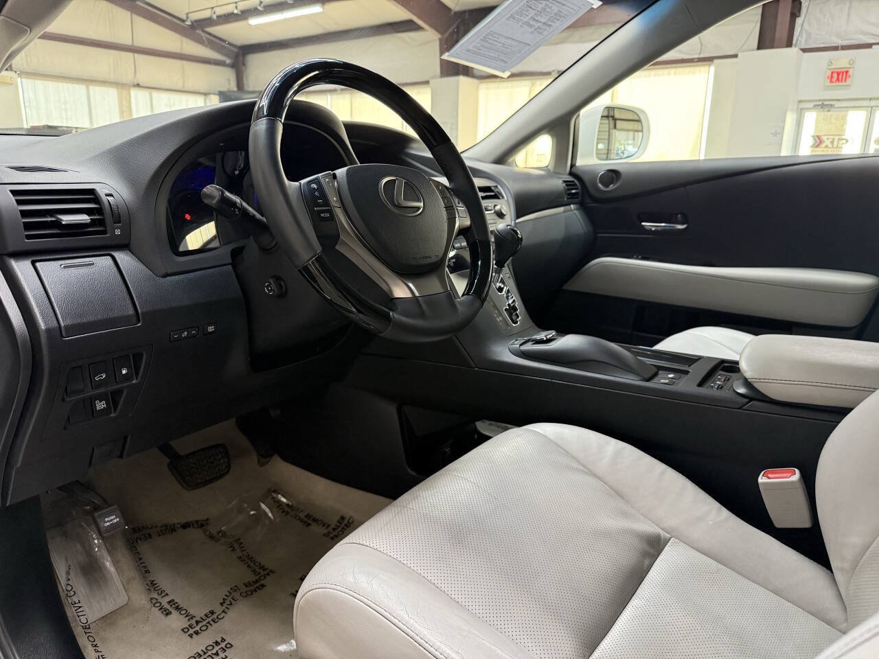 Used 2015 Lexus RX 450h AWD image 19