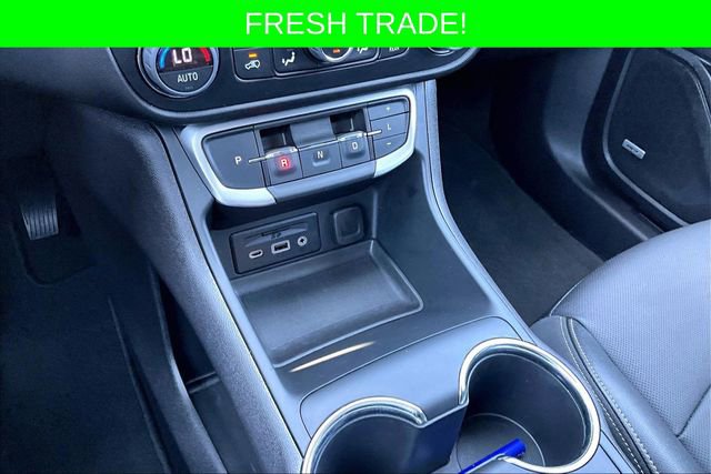 Used 2024 GMC Terrain SLT w/ Infotainment Package II FWD image 25