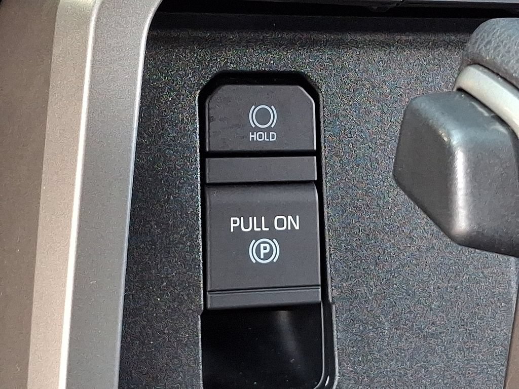 Used 2023 Toyota Tundra SR5 w/ SR5 Convenience Package AWD/4WD image 22