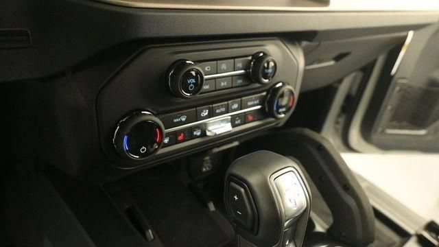 New 2026 Ford Bronco Outer Banks w/ Sasquatch Package AWD/4WD image 17