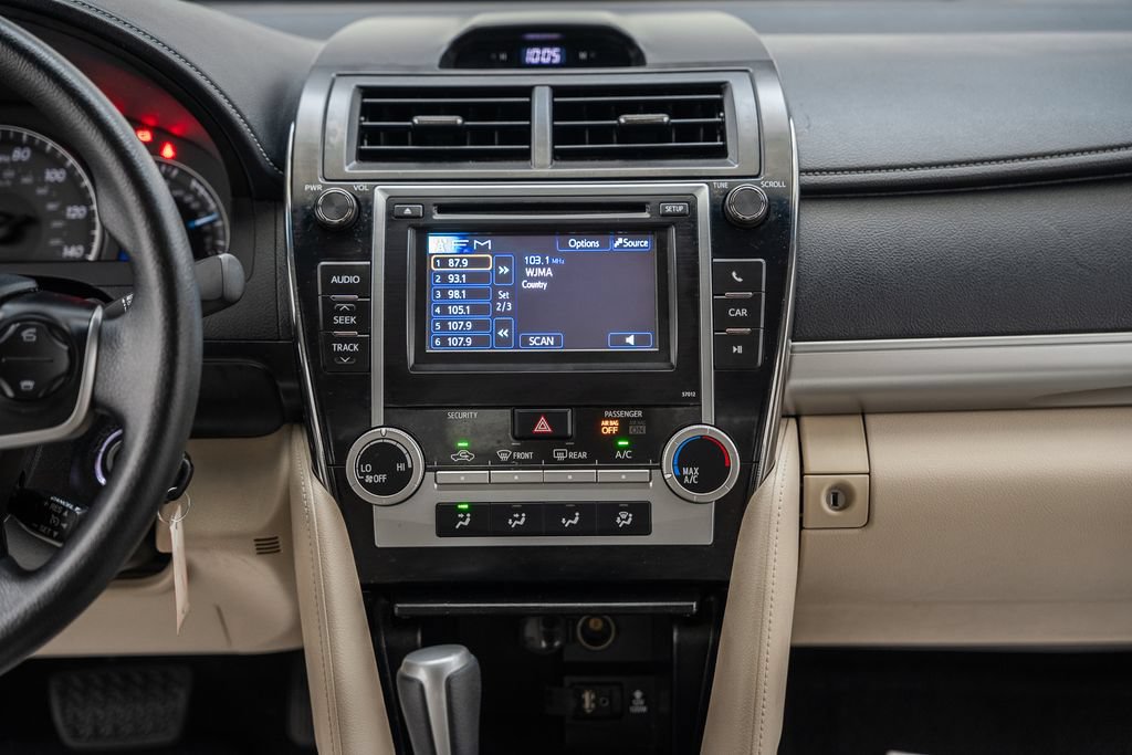 Used 2012 Toyota Camry LE FWD image 19
