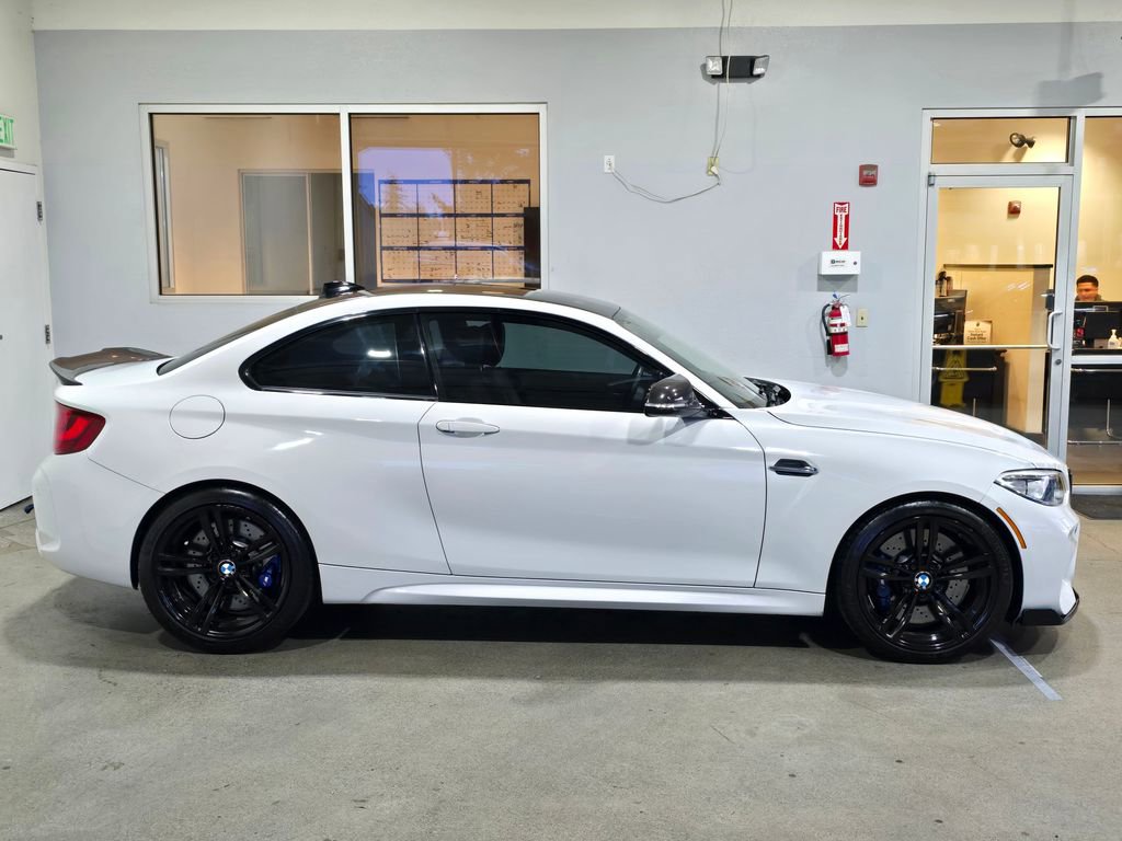 Used 2017 BMW M2 image 4